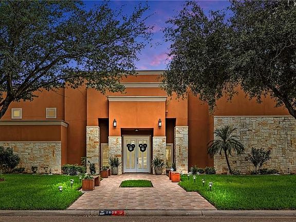 2nd image of 2609 Lake Shore Dr