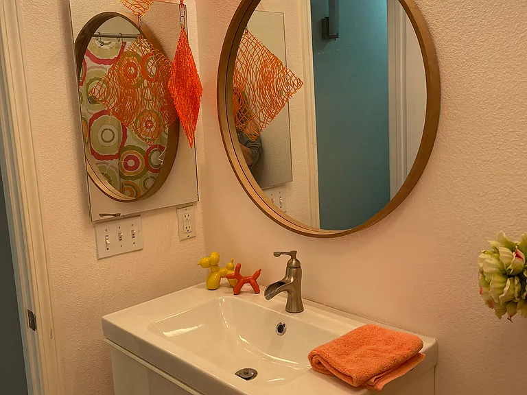 1610 Amelia Way — Photo 18