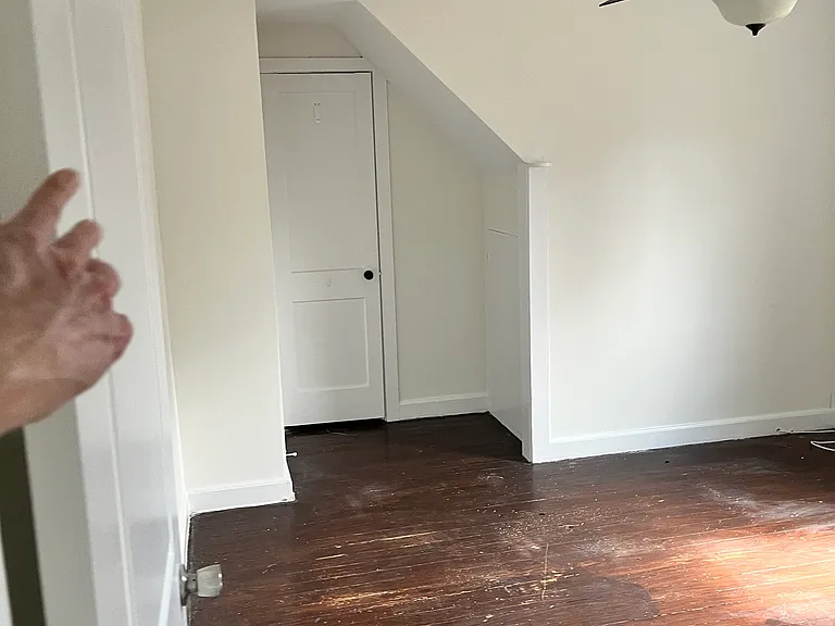 26 N Chester Ave #2 — Photo 5