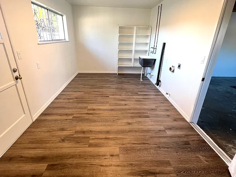 21849 Cottonwood Ave — Photo 30