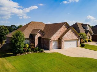 1060 Georgetown Dr, Conway, AR 72034