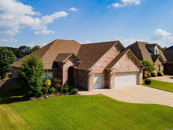 1060 Georgetown Dr, Conway, AR 72034
