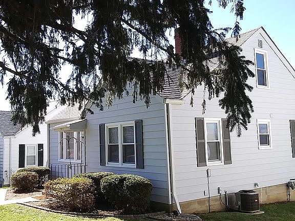 2nd image of 1504 3rd Pkwy
