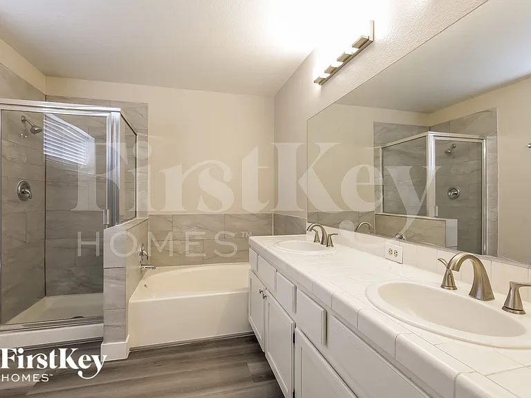 1336 Pacific Terrace Dr — Photo 10