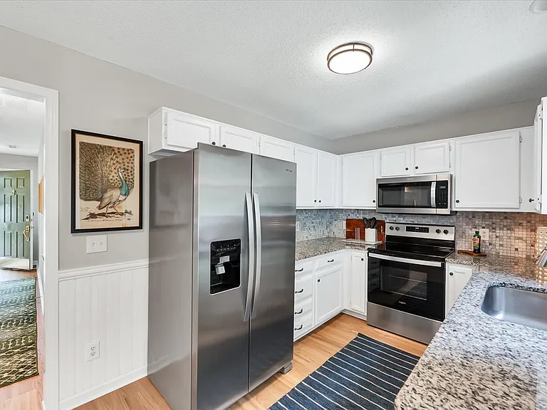 160 Gremar Dr — Photo 10