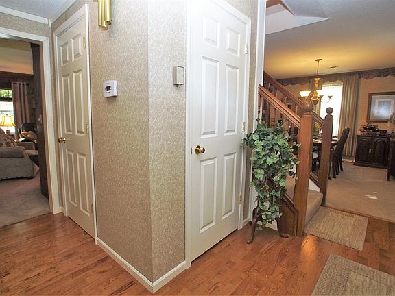 3rd image of 7706 Riva Ridge Rd
