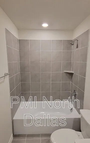 2633 Oneida Ln — Photo 13