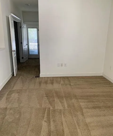 336 Leverington Ave — Photo 11