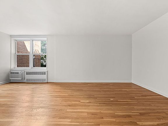 4th image of 651 Vanderbilt St APT 4N