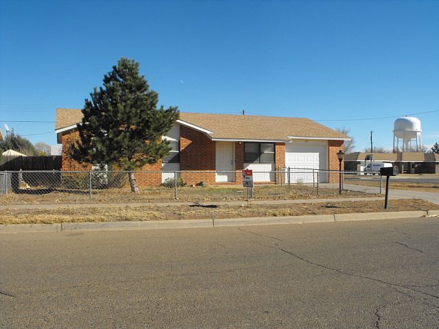 1st image of 101 Tucker Cir