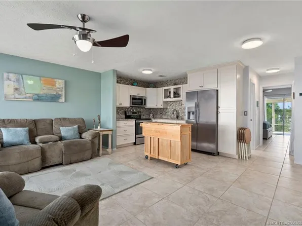 2929 SE Ocean Blvd APT 139-7, Stuart, FL 34996