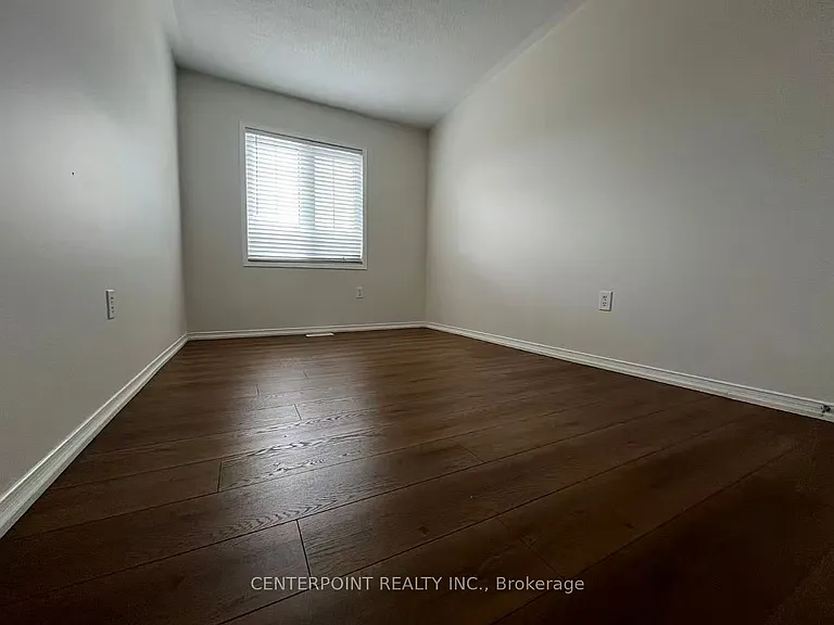 2299 Stone Glen Cres — Photo 8