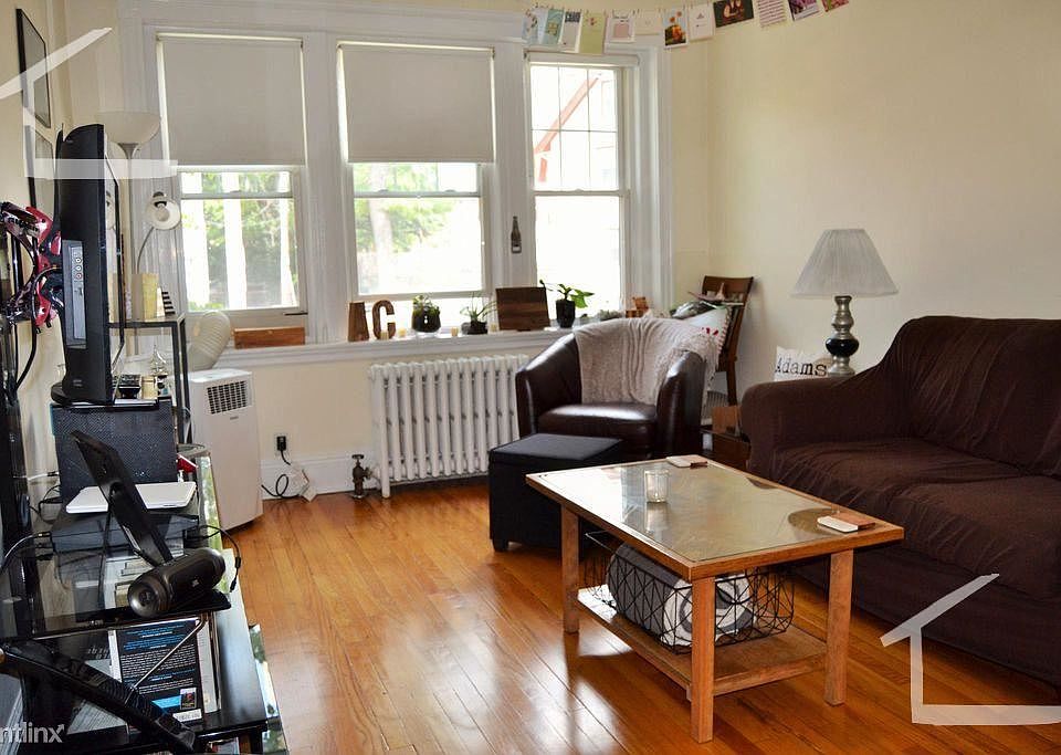 58 Selkirk Rd. Boston - Brighton Building Photo 3