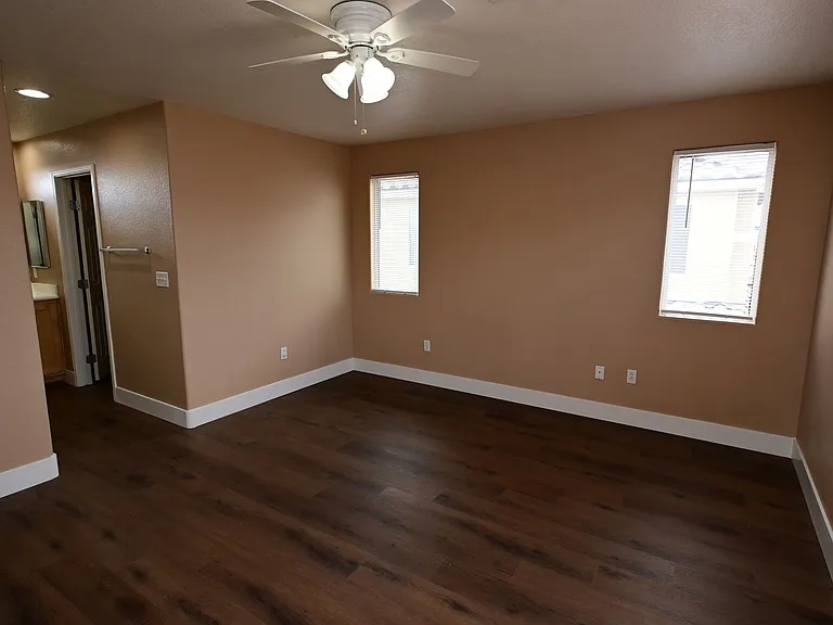 10461 Chrisman Ave — Photo 11