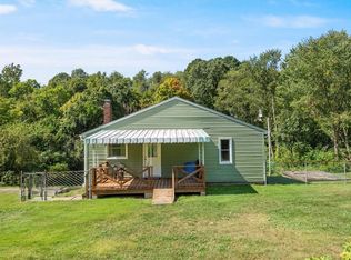 56 McMichael Rd, Carnegie, PA 15106