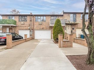 40-30 217th St #2, Bayside, NY 11361