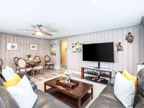 4985 1/2 S Holladay Blvd, Salt Lake City, UT 84124