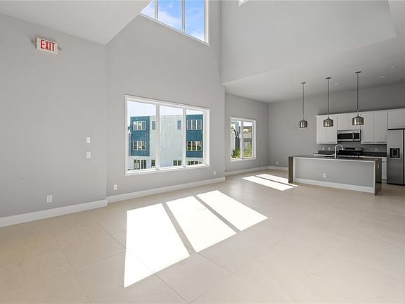 4th image of 7770 Sandy Ridge Dr Unit 239