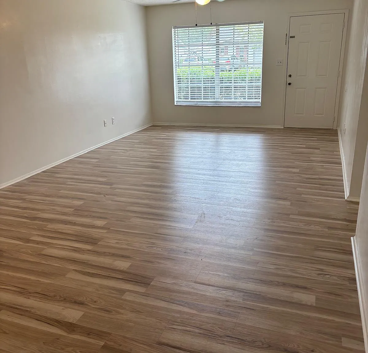 8106 Woodduck Dr — Photo 3