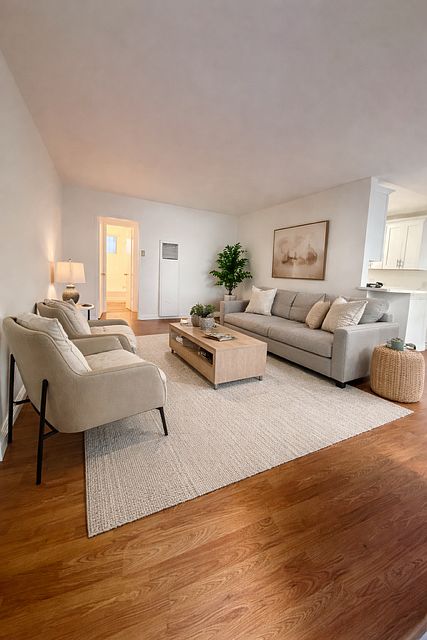 1st image of 8347 Blackburn Ave APT 4