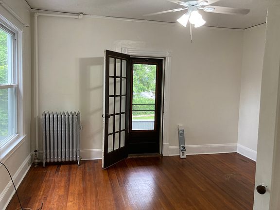 Living room/bedroom combo