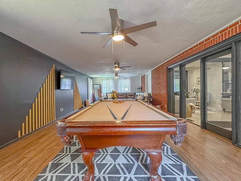 1044 Seminole Dr — Photo 48
