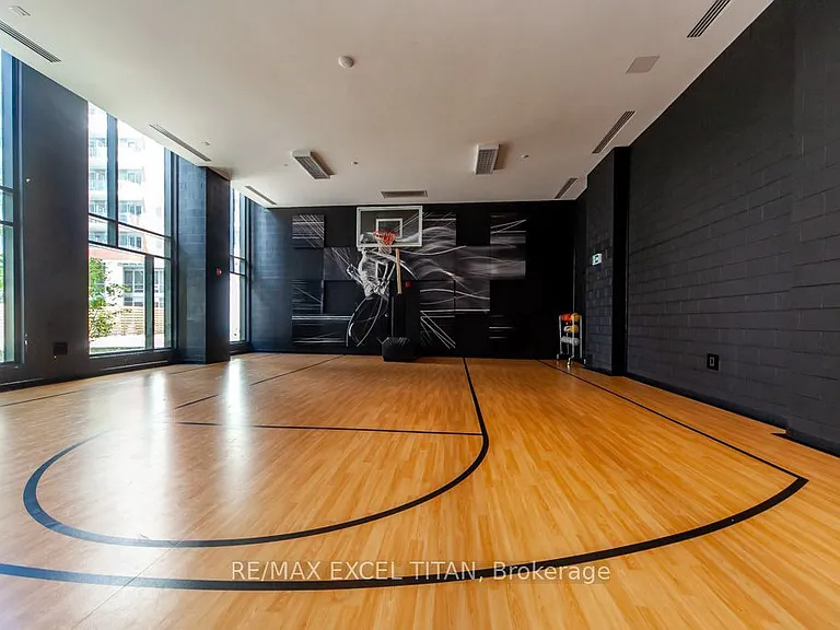 8868 Yonge St #602-E — Photo 32