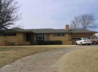 1223 N Tim Holt Dr, Harrah, OK 73045
