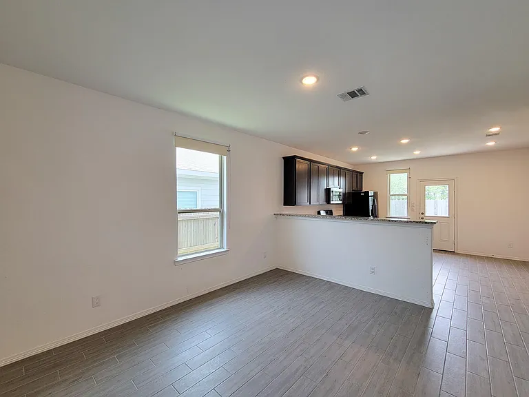 25392 Northpark Lake Dr — Photo 13