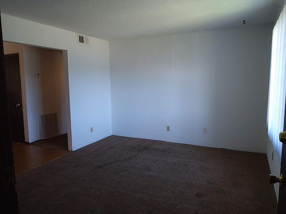 2nd image of 3021 Mimosa St #4