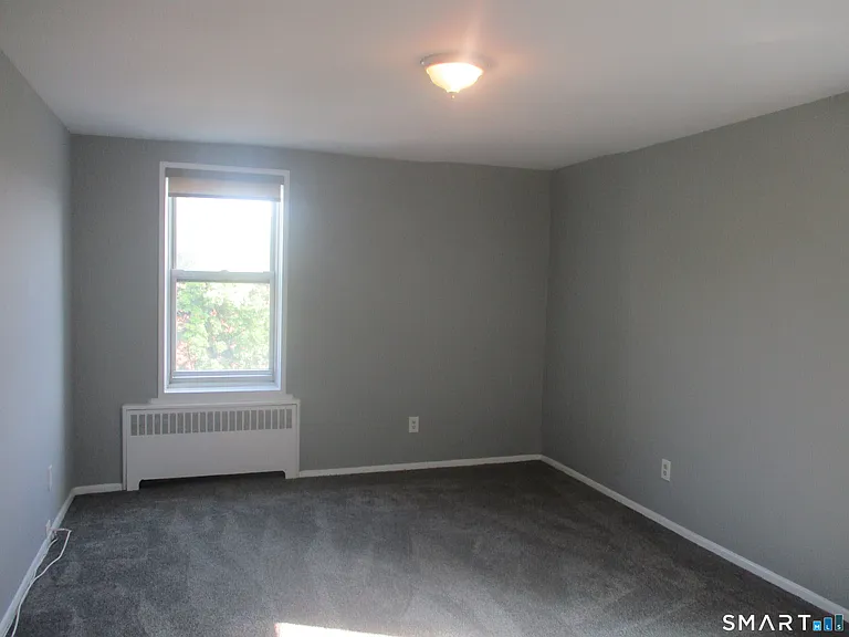 45 Maple St #4J — Photo 11