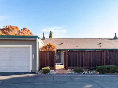 998 Santa Cruz Way, Rohnert Park, CA, 94928