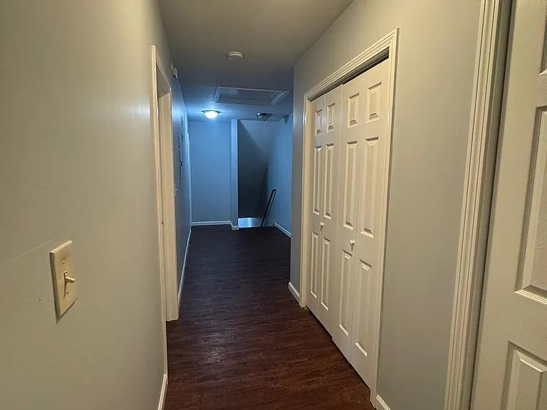 40 Center St — Photo 10