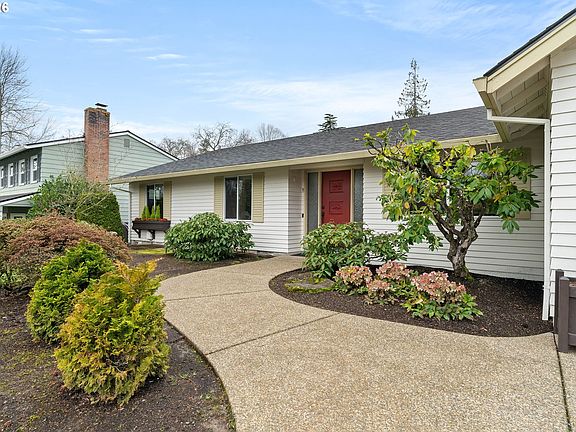 3rd image of 14653 NW Forestel Loop