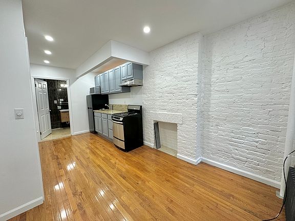 3rd image of 153 Avenue A #13H