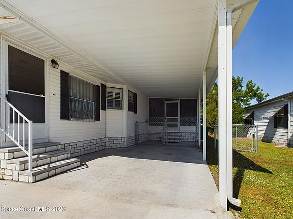 4th image of 564 Tarpon Dr
