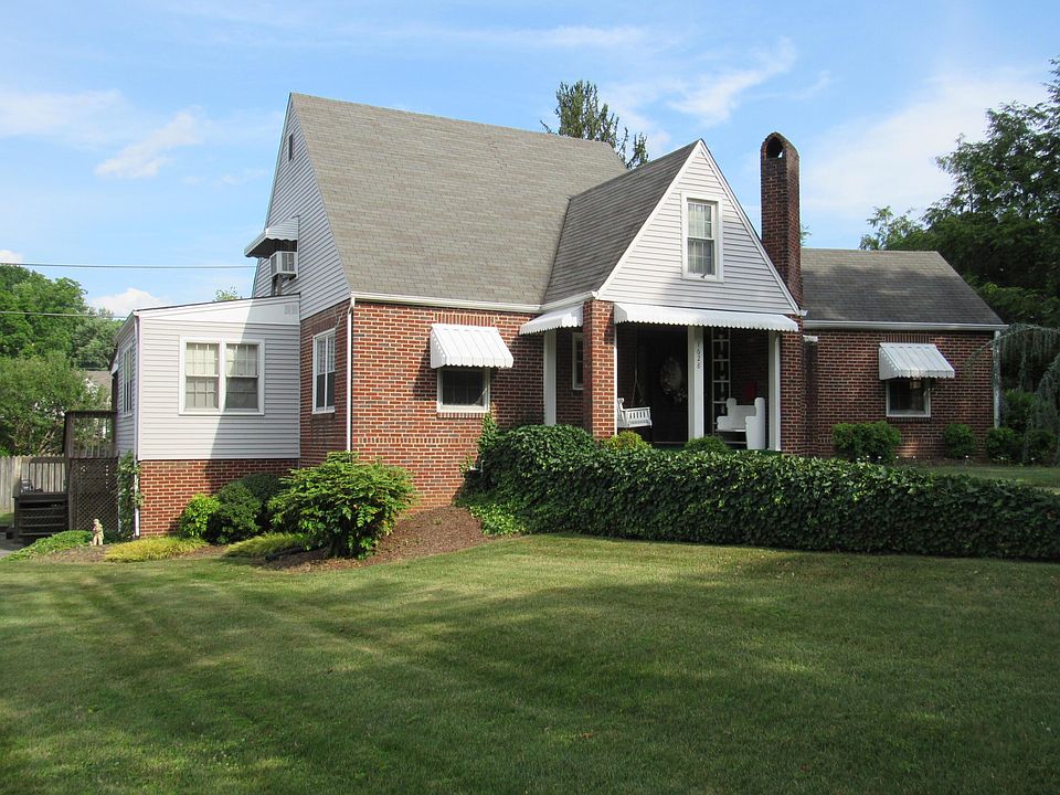 1st image of 1628 Belmeade Dr