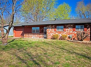 1303 W Janda Dr, Rogers, AR 72756