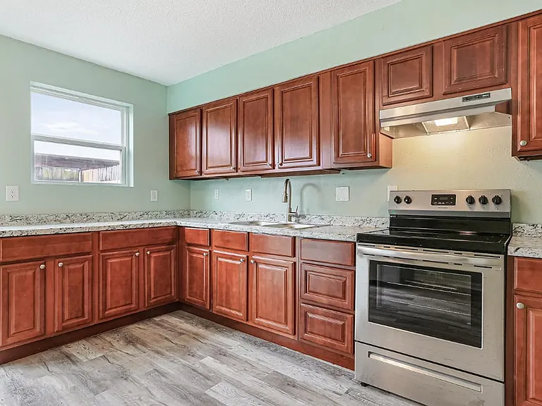 1113 Orange Blossom Ln #6 — Photo 2