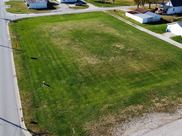 LOT 5 N 8th St, Watseka, IL 60970