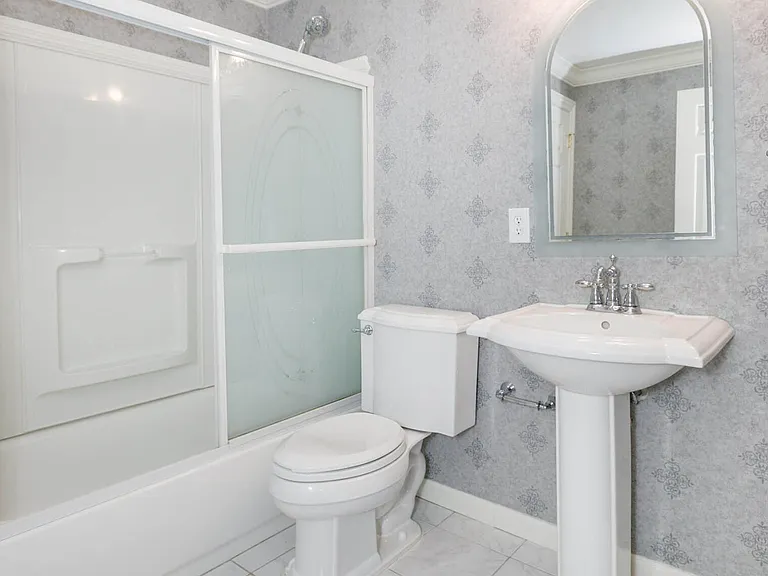 9511 Felsmere Cir — Photo 53