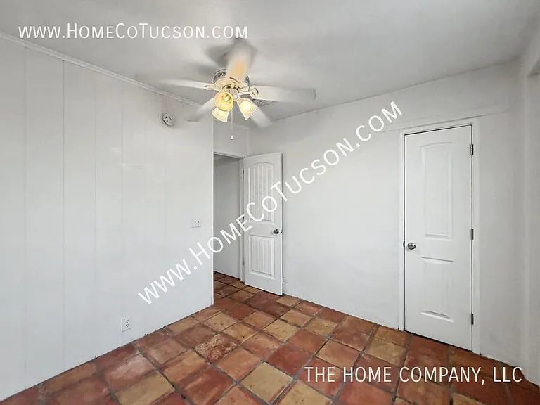 542 E Speedway Blvd — Photo 11