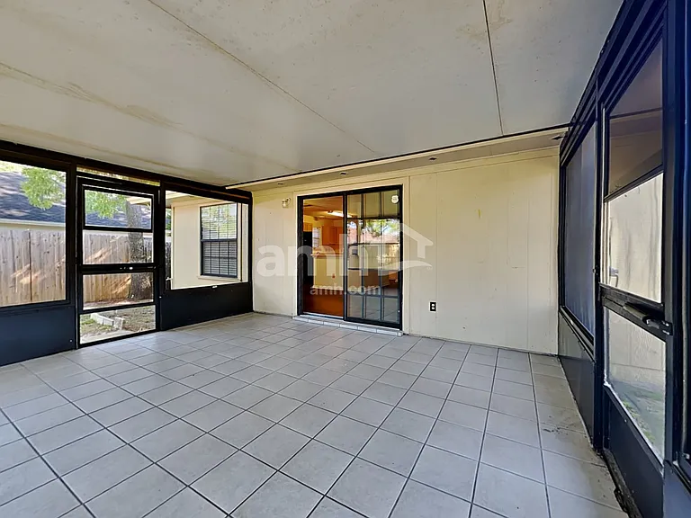 8016 Queensferry Ln — Photo 19