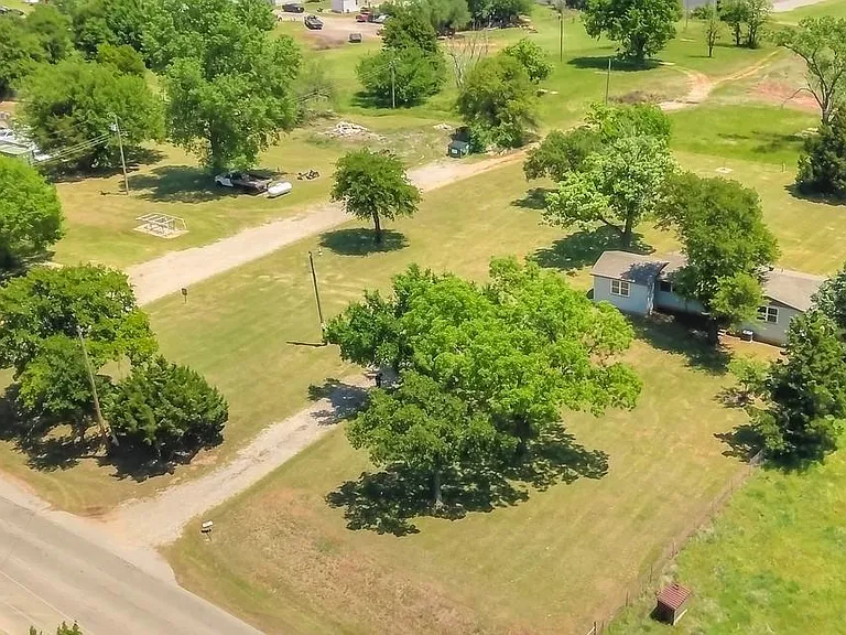 6700 N Coltrane Rd — Photo 16