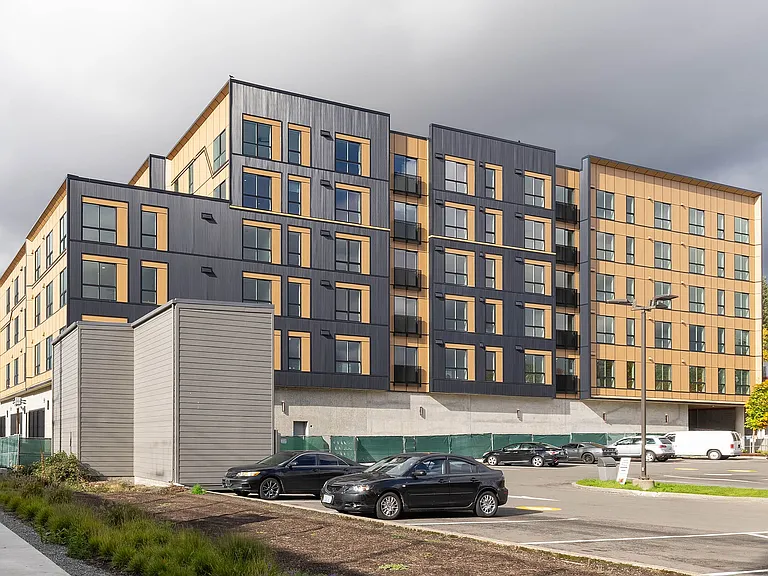 AMLI Redmond Way Building Exterior
