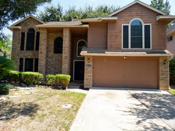 16307 Ember Hollow Ln