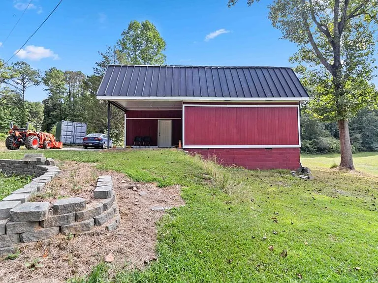 1646 Highway 92 N — Photo 34