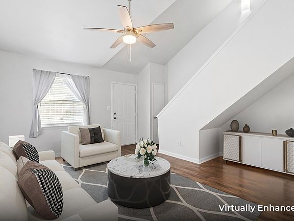 4th image of 2391 Parrot Ln