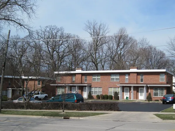 300 - *745-771 St. Johns Townhomes*, 745-771 Saint Johns Ave, Highland Park, IL 60035