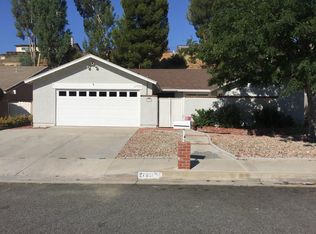27051 Alabastro Dr, Santa Clarita, CA